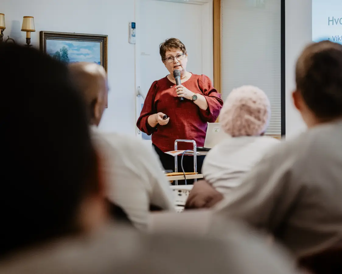 Underviser fra Verdighetsenteret