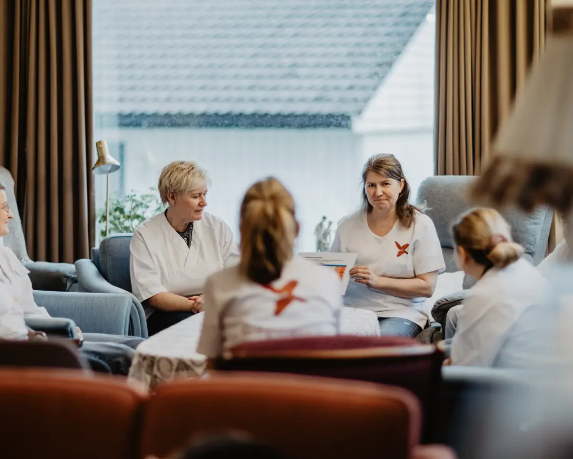 Underviser fra Verdighetsenteret