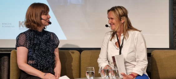 Siri Breistein og Marion Rodgers Løseth oppsummerte seminaret